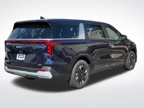 New 2026 Kia Carnival LXS FWD image 3