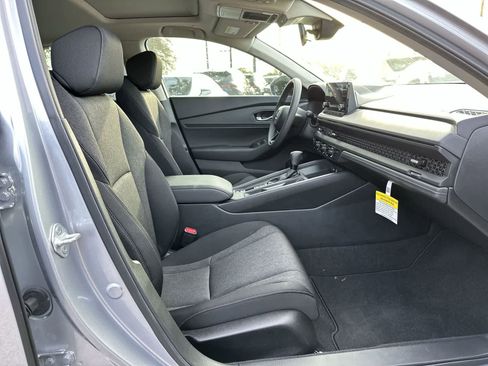 New 2025 Honda Accord SE image 14