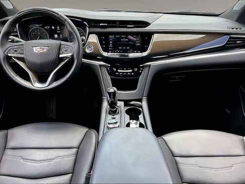 Certified 2025 Cadillac XT6 Premium Luxury w/ Platinum Package AWD/4WD image 15