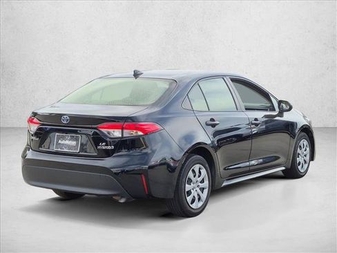 Used 2023 Toyota Corolla LE FWD image 6