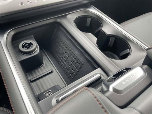 New 2025 Ford Expedition Max Active image 10