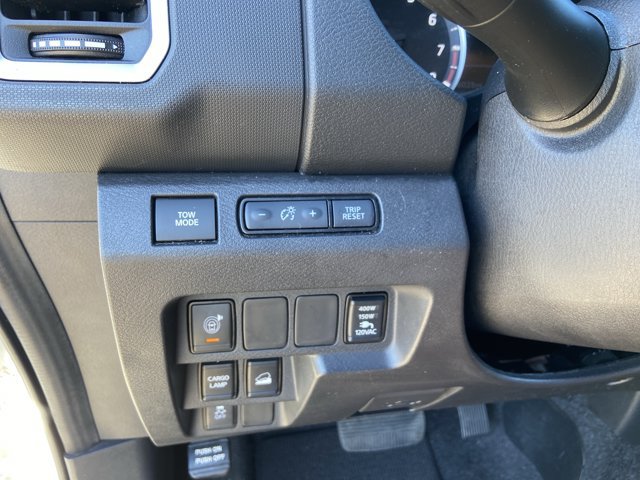 Used 2022 Nissan Frontier SV w/ Technology Package AWD/4WD image 42