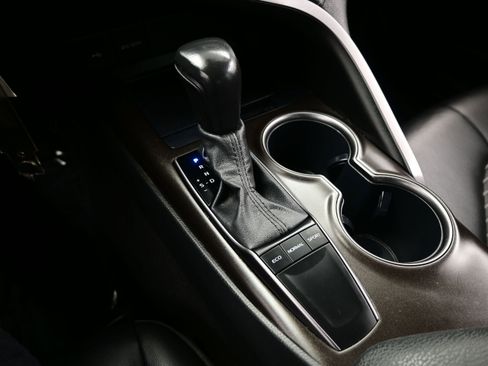 Used 2023 Toyota Camry SE FWD image 21