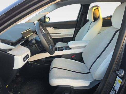 Used 2023 Fisker Ocean One AWD/4WD image 9