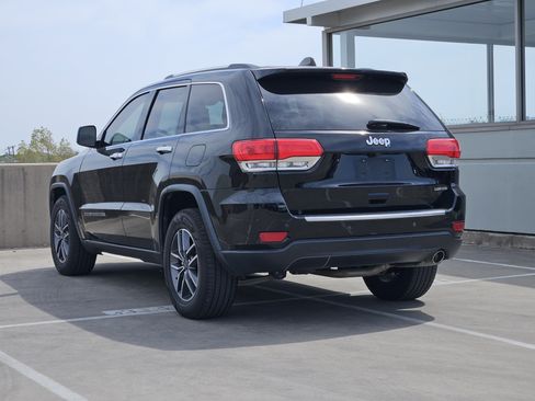 Used 2019 Jeep Grand Cherokee Limited w/ Luxury Group II RWD image 3