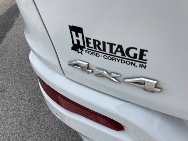Used 2018 Jeep Cherokee Overland w/ Technology Group AWD/4WD image 9