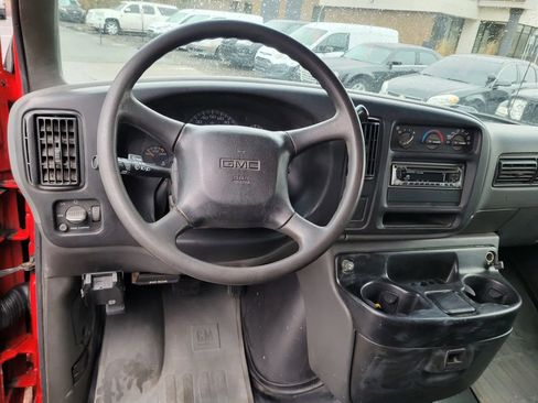 Used 2001 GMC Savana 3500 Extended w/ Marketing Option Pkg 2 image 4