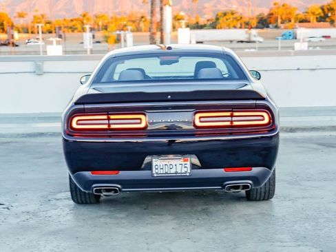 Used 2018 Dodge Challenger SXT w/ Blacktop Package image 8
