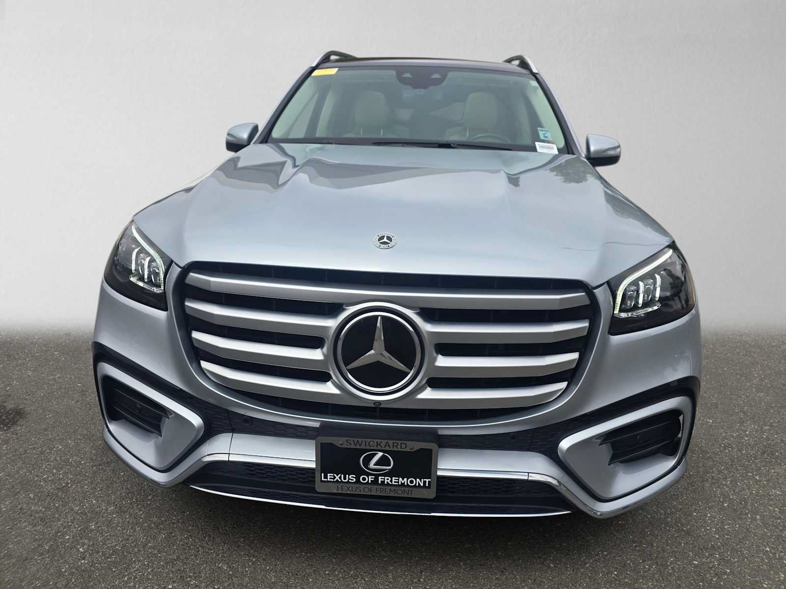 Used 2024 Mercedes-Benz GLS 450 4MATIC image 8