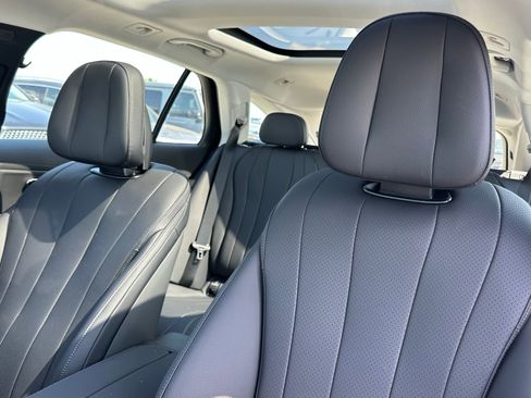 New 2025 Mercedes-Benz E 450 4MATIC All-Terrain Wagon image 16