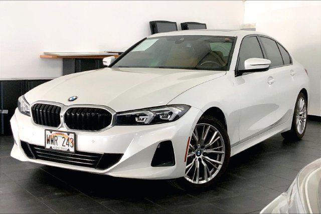 Used 2023 BMW 330i Sedan w/ Parking Assistance Package RWD image 1