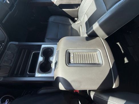 Used 2018 GMC Sierra 2500 SLT w/ Duramax Plus Package AWD/4WD image 14