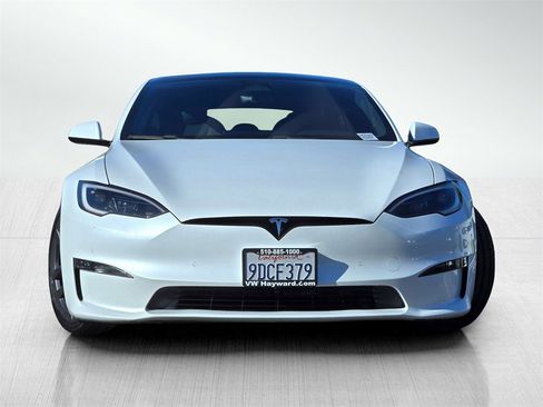 Used 2022 Tesla Model S image 2