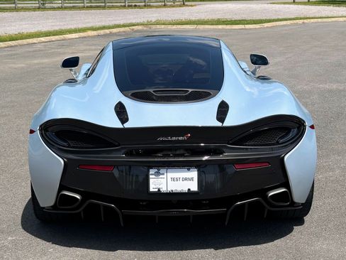 Used 2017 McLaren 570S RWD image 12