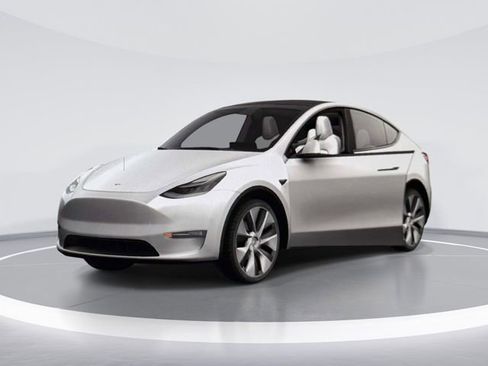 Used 2023 Tesla Model Y Long Range AWD/4WD image 23