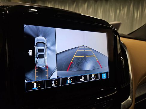 Used 2023 Chevrolet Traverse Premier w/ LPO, Cargo Package image 21