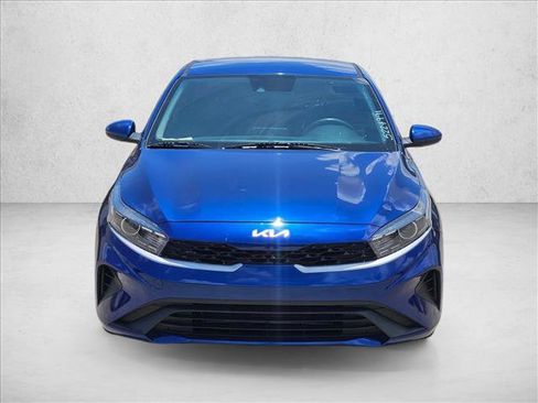 Used 2023 Kia Forte LXS FWD image 2