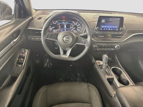 Used 2023 Nissan Altima 2.5 SV FWD image 17