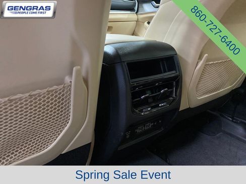 Certified 2025 Jeep Grand Cherokee Limited w/ Luxury Tech Group II AWD/4WD image 30
