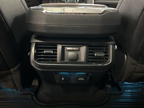 Used 2023 Ford F150 Lariat w/ Equipment Group 502A High image 32