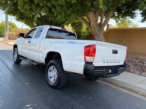 Used 2017 Toyota Tacoma 2WD Access Cab image 48