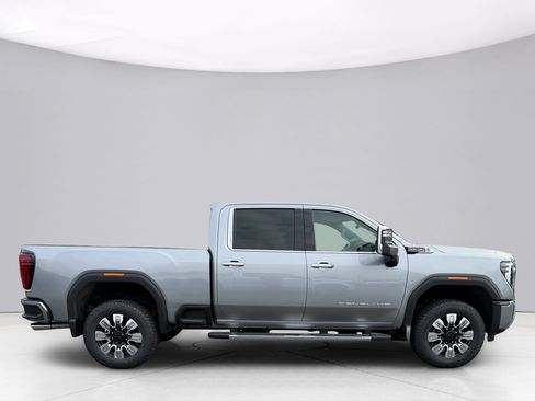 Used 2026 GMC Sierra 2500 Denali w/ Denali Reserve Package AWD/4WD image 6