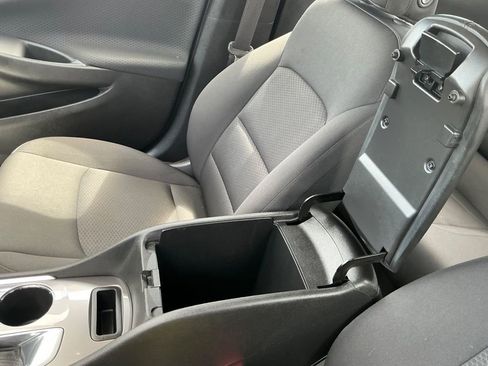 Used 2019 Chevrolet Malibu LT image 28