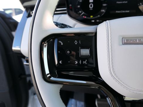 Used 2023 Land Rover Range Rover Sport SE Dynamic image 15