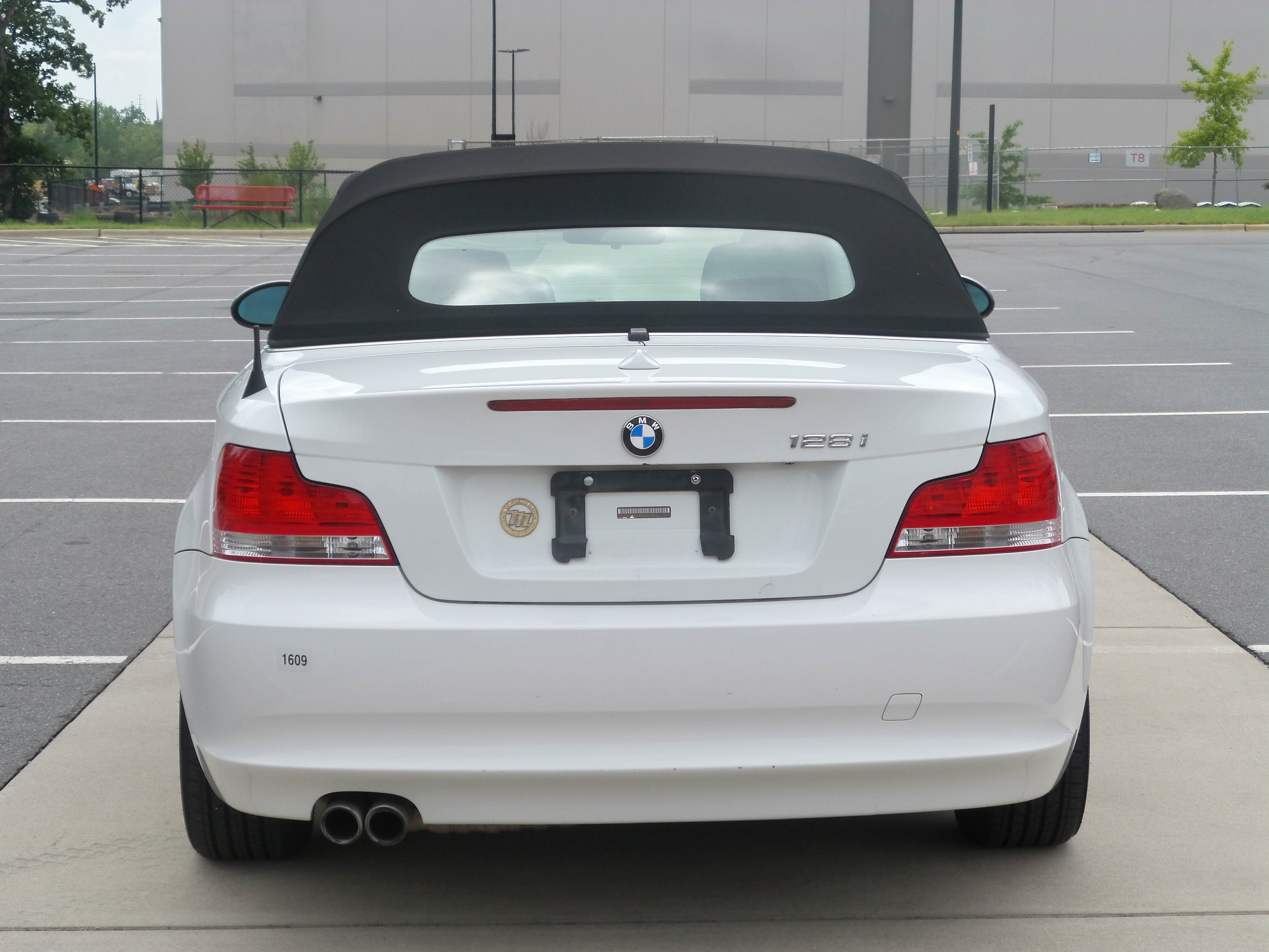 Used 2009 BMW 128i Convertible RWD image 51