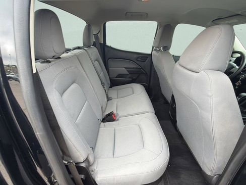 Used 2022 Chevrolet Colorado W/T AWD/4WD image 12