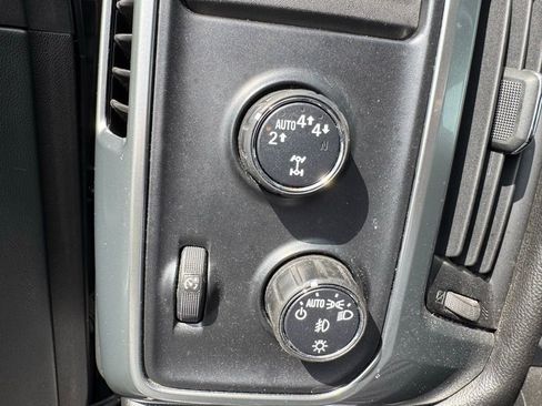 Used 2017 Chevrolet Silverado 1500 LT w/ LPO, Black Pack image 12