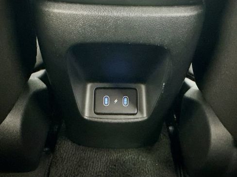 Used 2025 Hyundai Elantra Sport FWD image 12