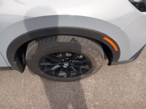 Used 2024 Honda CR-V Sport-L image 9