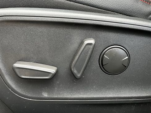 Used 2024 Ford Escape ST-Line Elite w/ Premium Technology Package image 24