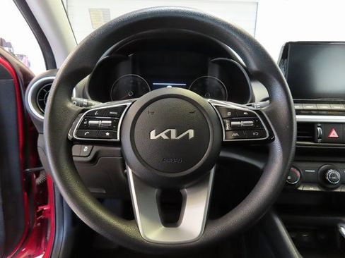 Used 2024 Kia Forte LXS image 8