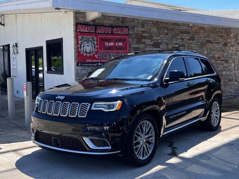 Used 2018 Jeep Grand Cherokee Summit image 2