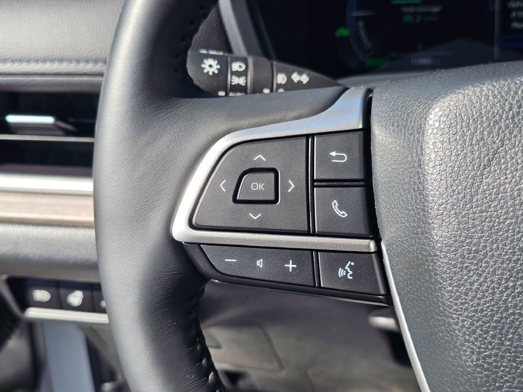 Used 2024 Toyota Grand Highlander AWD Hybrid image 31