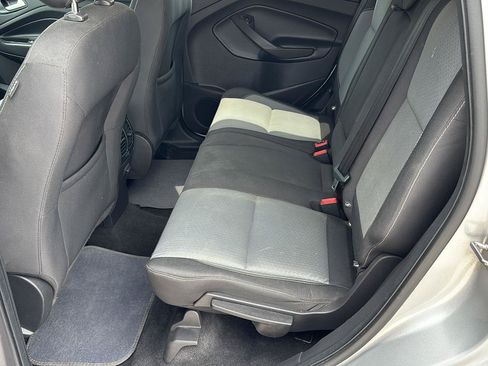 Used 2018 Ford Escape SE FWD image 17