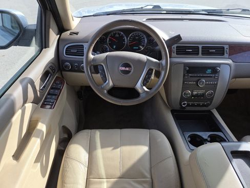 Used 2012 GMC Yukon SLT w/ SLT-2 Equipment Package image 25