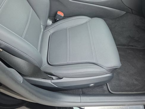 Certified 2025 Mercedes-Benz C 300 4MATIC Sedan image 12