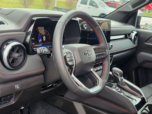 Used 2026 Chevrolet Colorado Z71 w/ Technology Package image 13