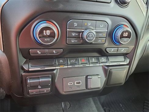 Used 2021 Chevrolet Silverado 1500 RST image 9