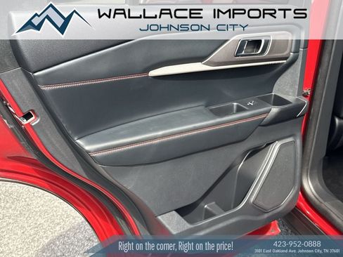 Used 2025 Ford Explorer ST-Line w/ ST-Line Street Pack AWD/4WD image 33