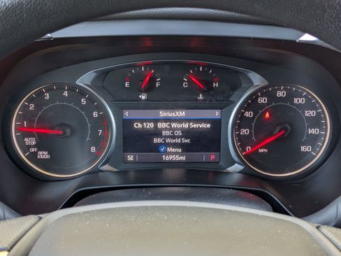 Used 2025 Chevrolet Blazer LT image 27