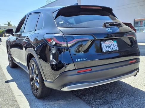 Used 2024 Honda HR-V Sport image 3