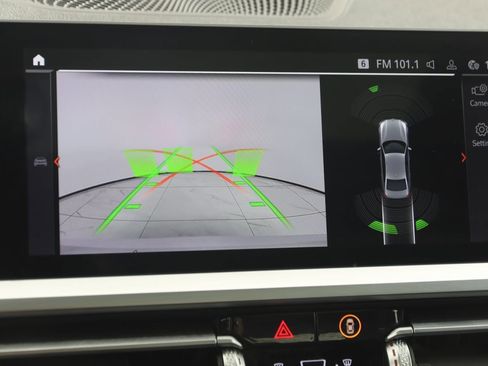 Used 2022 BMW 330i xDrive Sedan w/ M Sport Package image 10