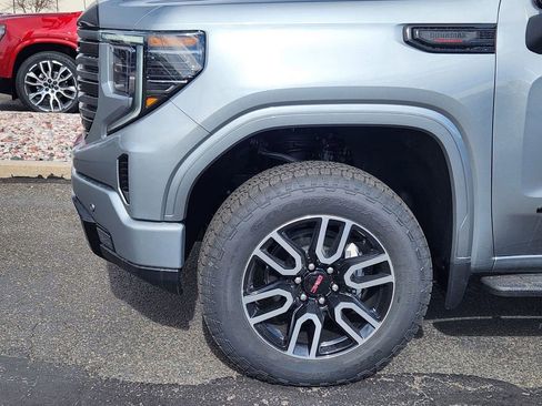 New 2026 GMC Sierra 1500 AT4 w/ AT4 Premium Package AWD/4WD image 8