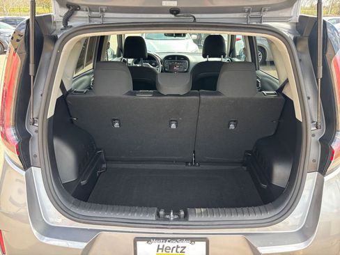 Used 2025 Kia Soul LX w/ LX Technology Package image 29