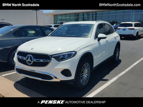 Used 2024 Mercedes-Benz GLC 300 image 1