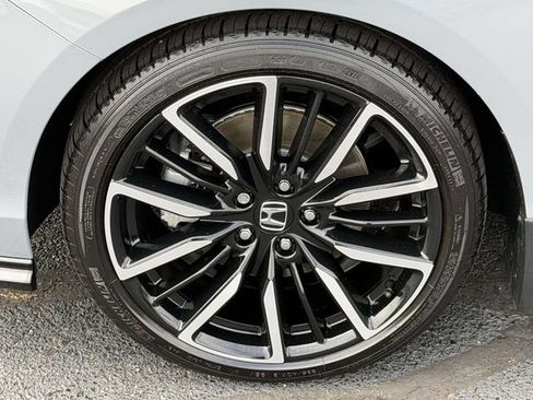 Certified 2025 Honda Accord Touring image 5